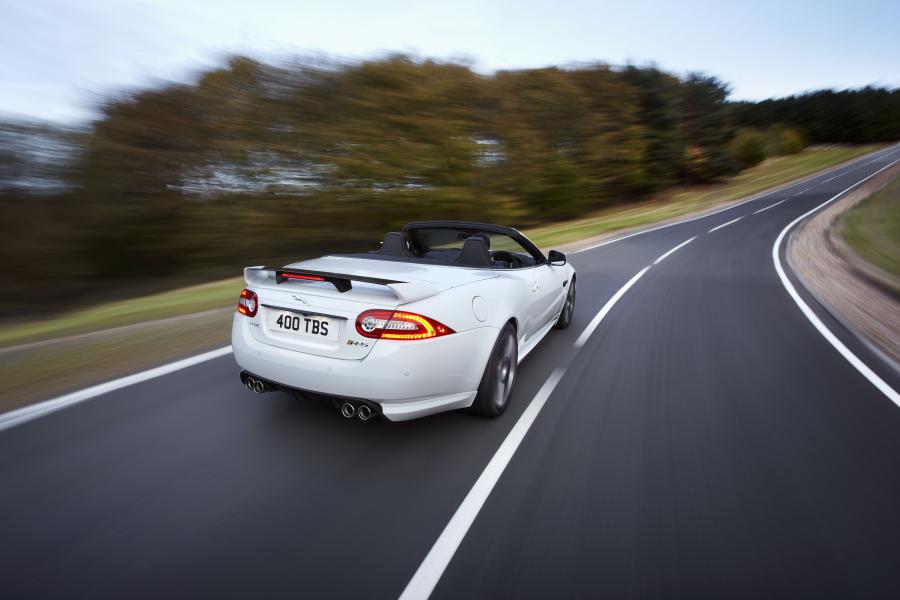  Jaguar XKR-S Convertible 2012 года  (фото 38 из 45)